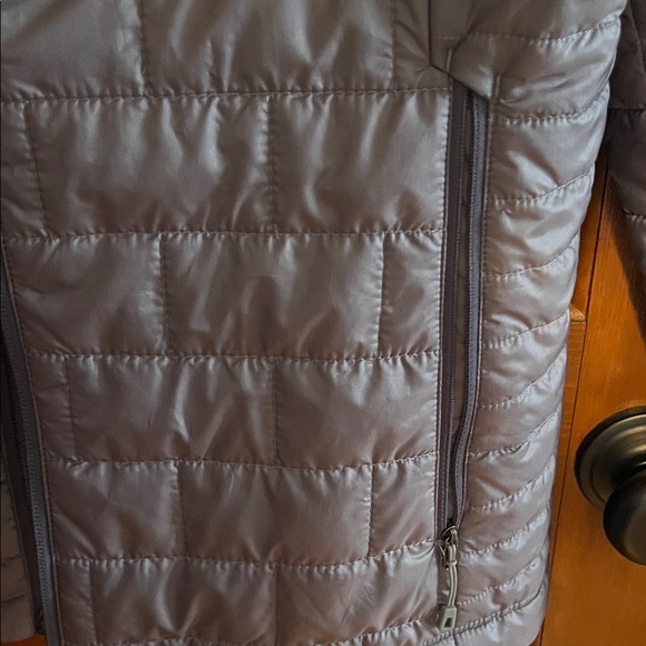 Patagonia Women's Nano Puff Insulated Jacket - Picture 3 of 5